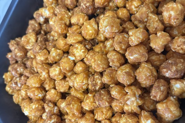 Pipoca caramelizada G